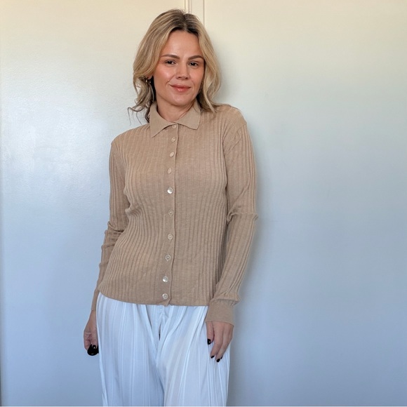 Almina Concept High Neck Button Up Long Sleeve - Picture 4 of 12